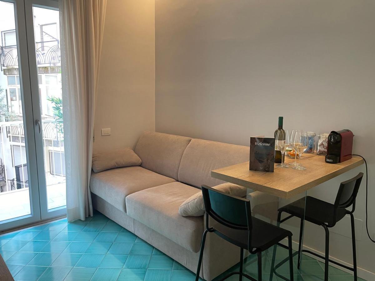 Giga Mare Apartments Sorrento Bagian luar foto