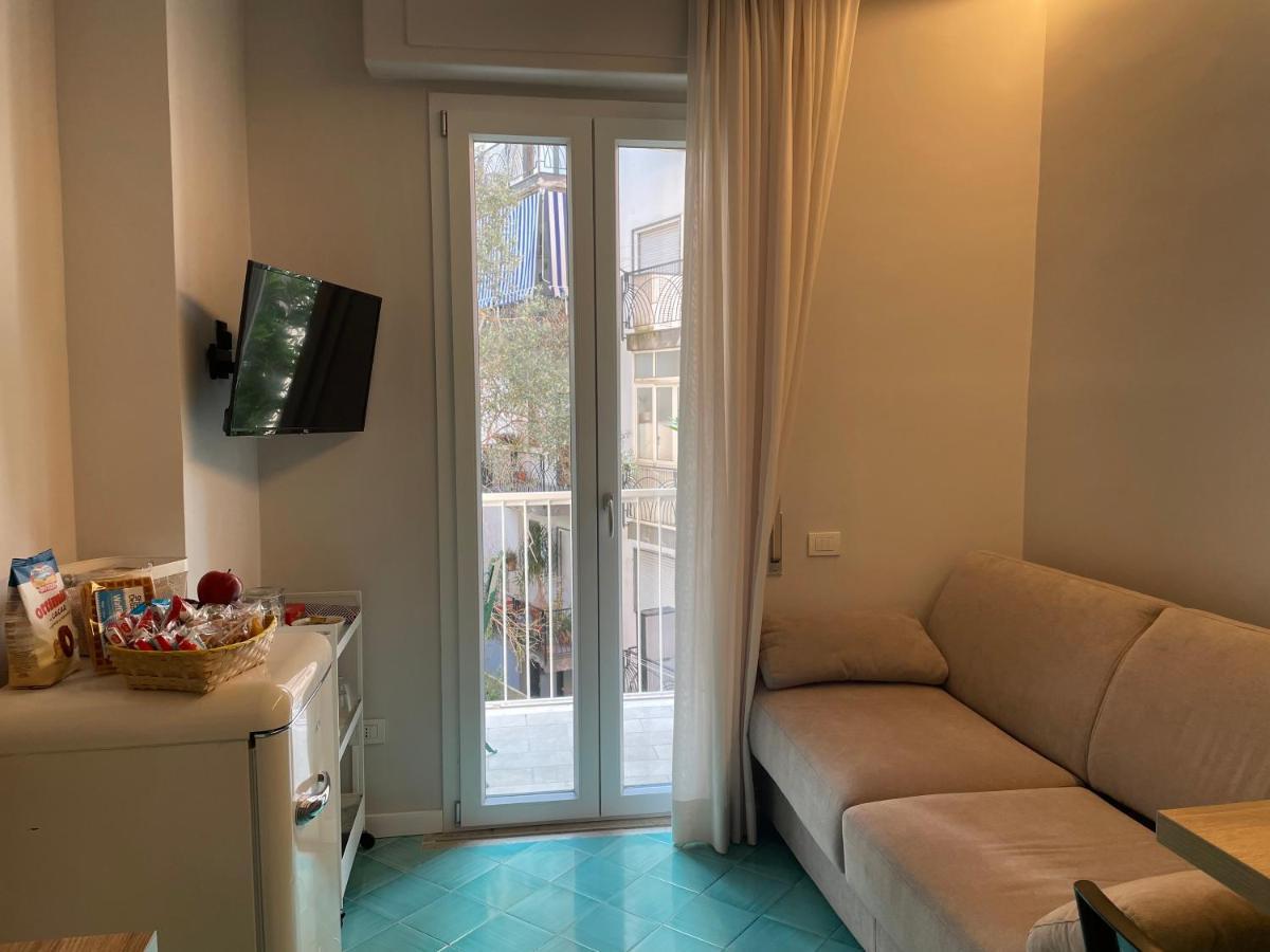 Giga Mare Apartments Sorrento Bagian luar foto