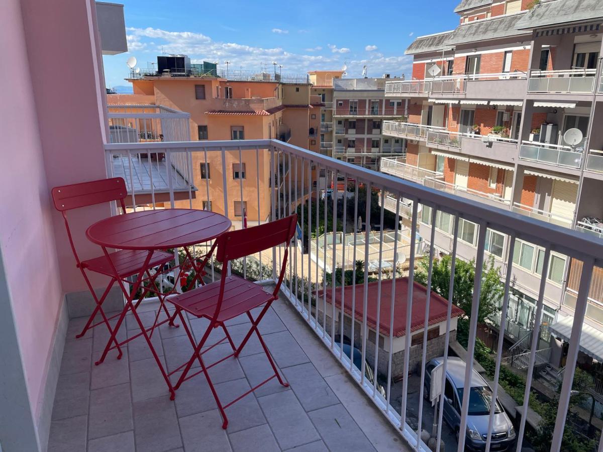 Giga Mare Apartments Sorrento Bagian luar foto